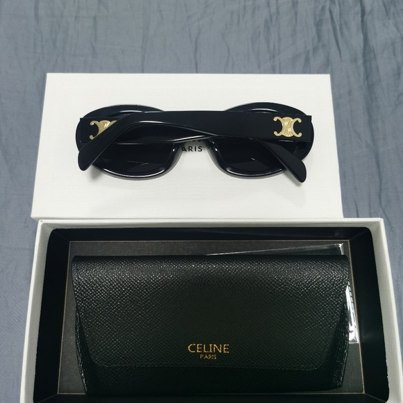 Celine Cat Eye Sunglasses for Beach Days - Picture 3 of 5